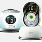 Baby monitor with thermometer
